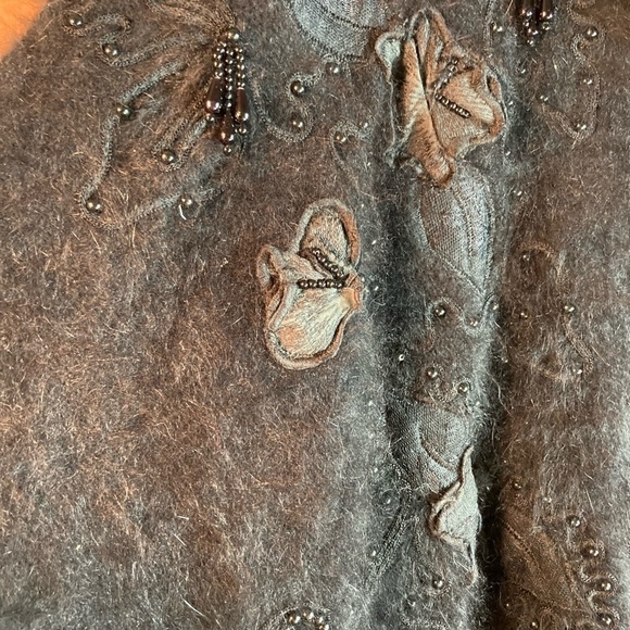 Stunning 80’s black angora cardigan sweater. silk flowers beading. Handmade 210 - Picture 2 of 7